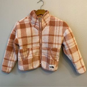 The North Face Kids Pink Plaid Zip Up jacket Size 7/8 Campshire